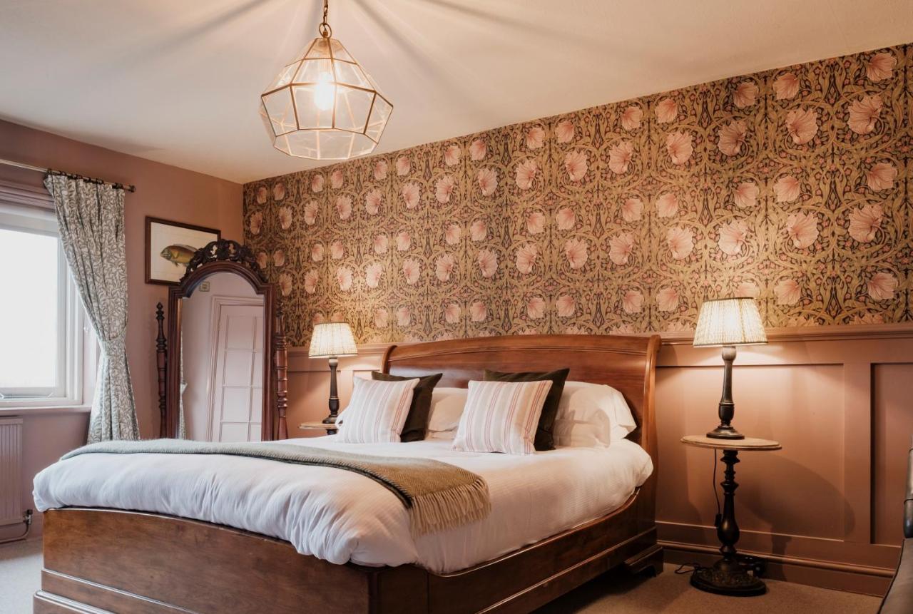 Fisherman'S Haunt Hotel Крайстчърч Екстериор снимка