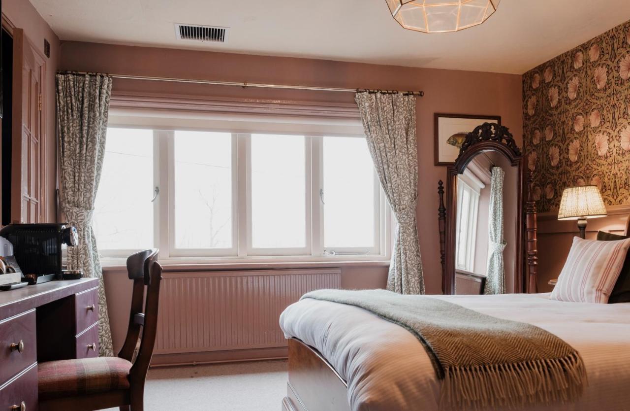 Fisherman'S Haunt Hotel Крайстчърч Екстериор снимка