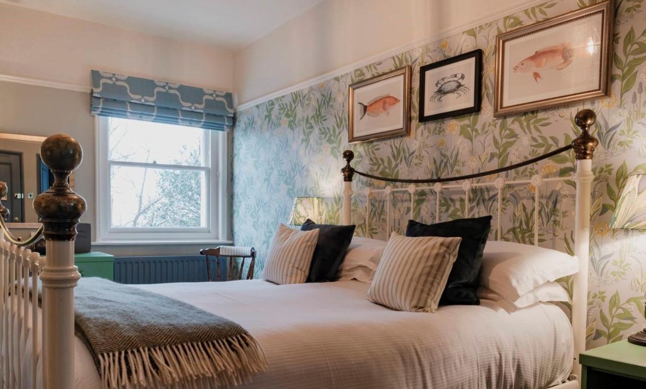 Fisherman'S Haunt Hotel Крайстчърч Екстериор снимка