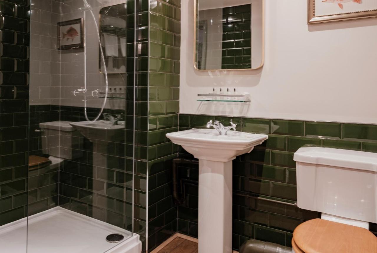 Fisherman'S Haunt Hotel Крайстчърч Екстериор снимка