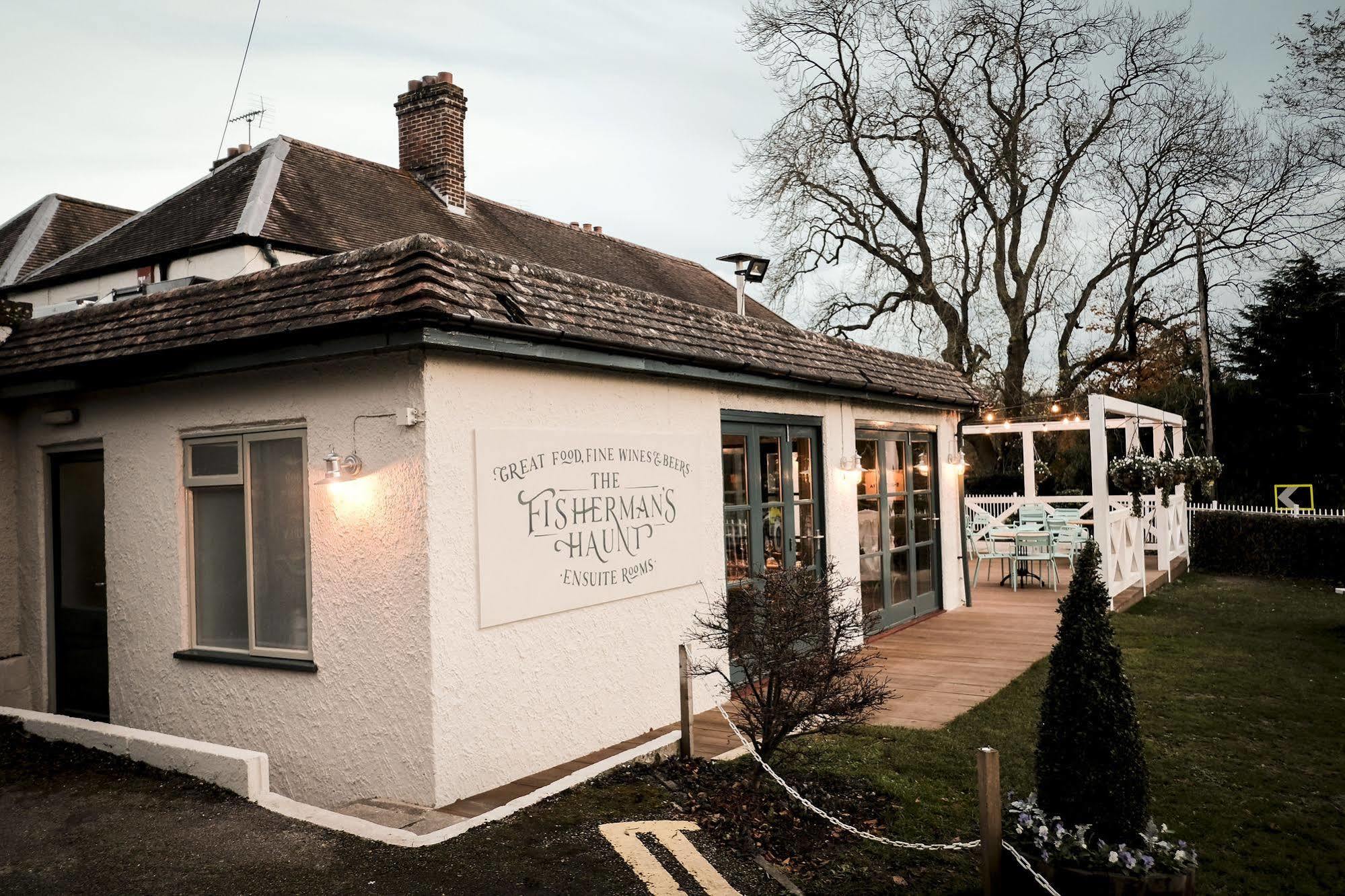 Fisherman'S Haunt Hotel Крайстчърч Екстериор снимка